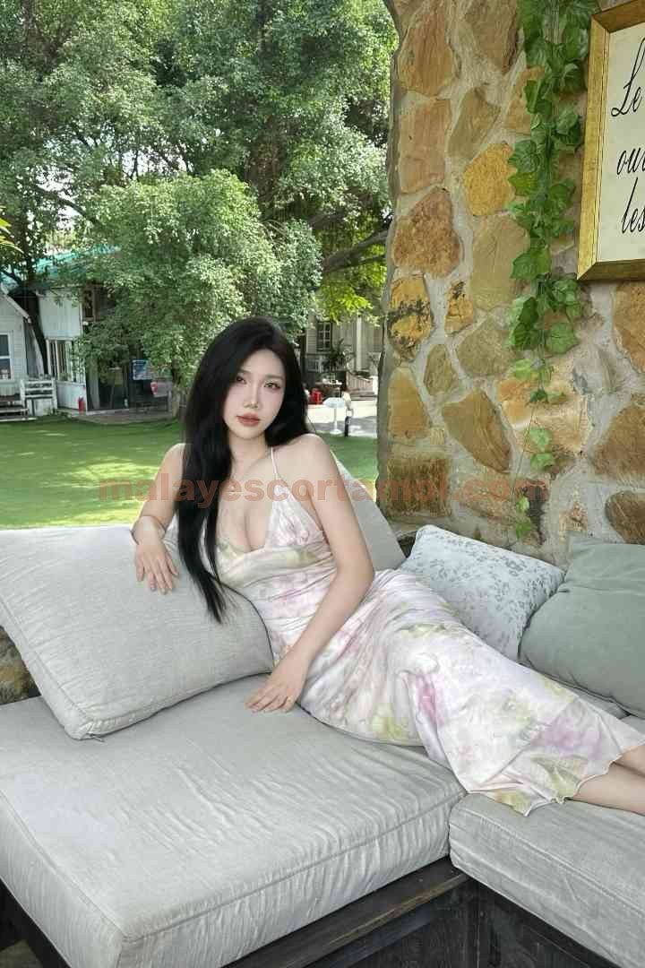 Gallery Slide